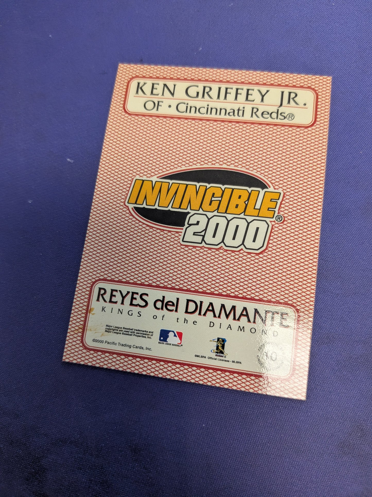 Ken Griffey Jr 2000 Pacific Invincible