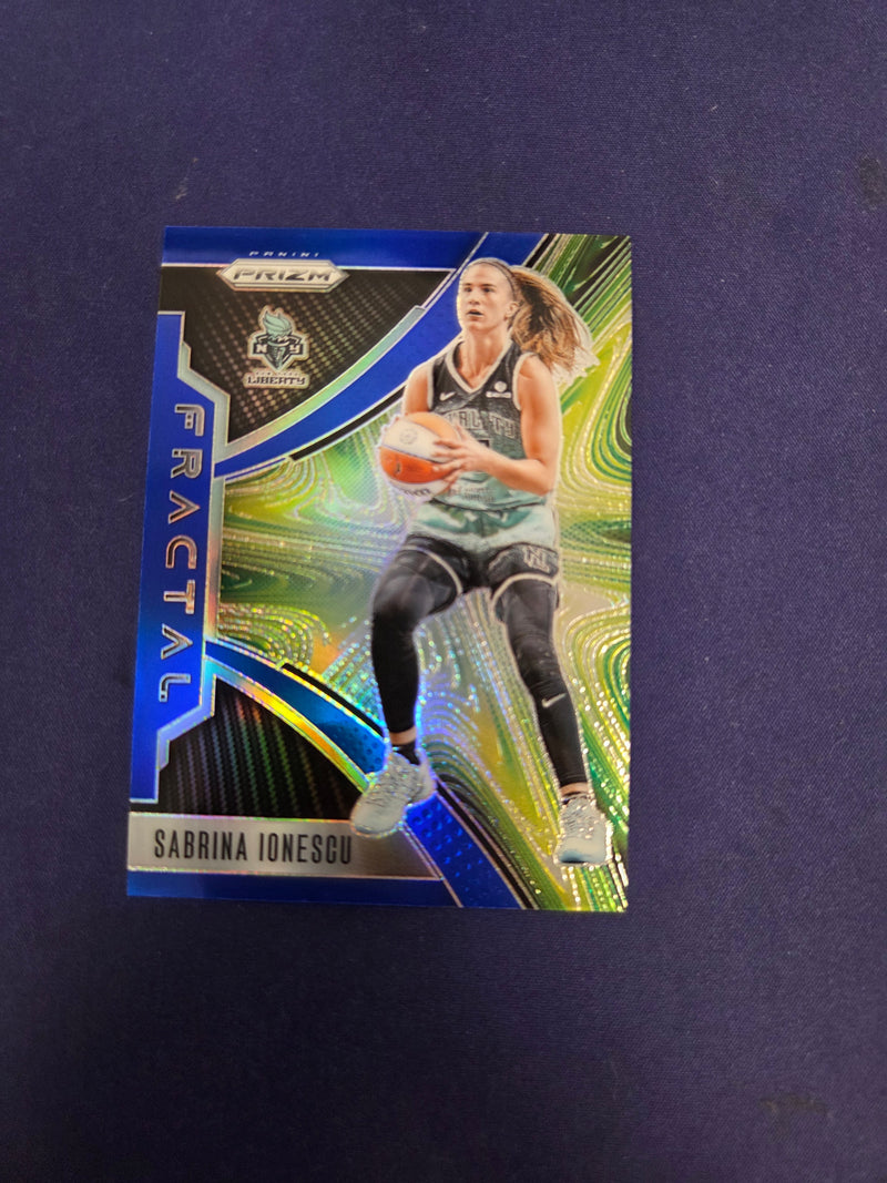Sabrina Ionescu Panini Prizm Fractal /49