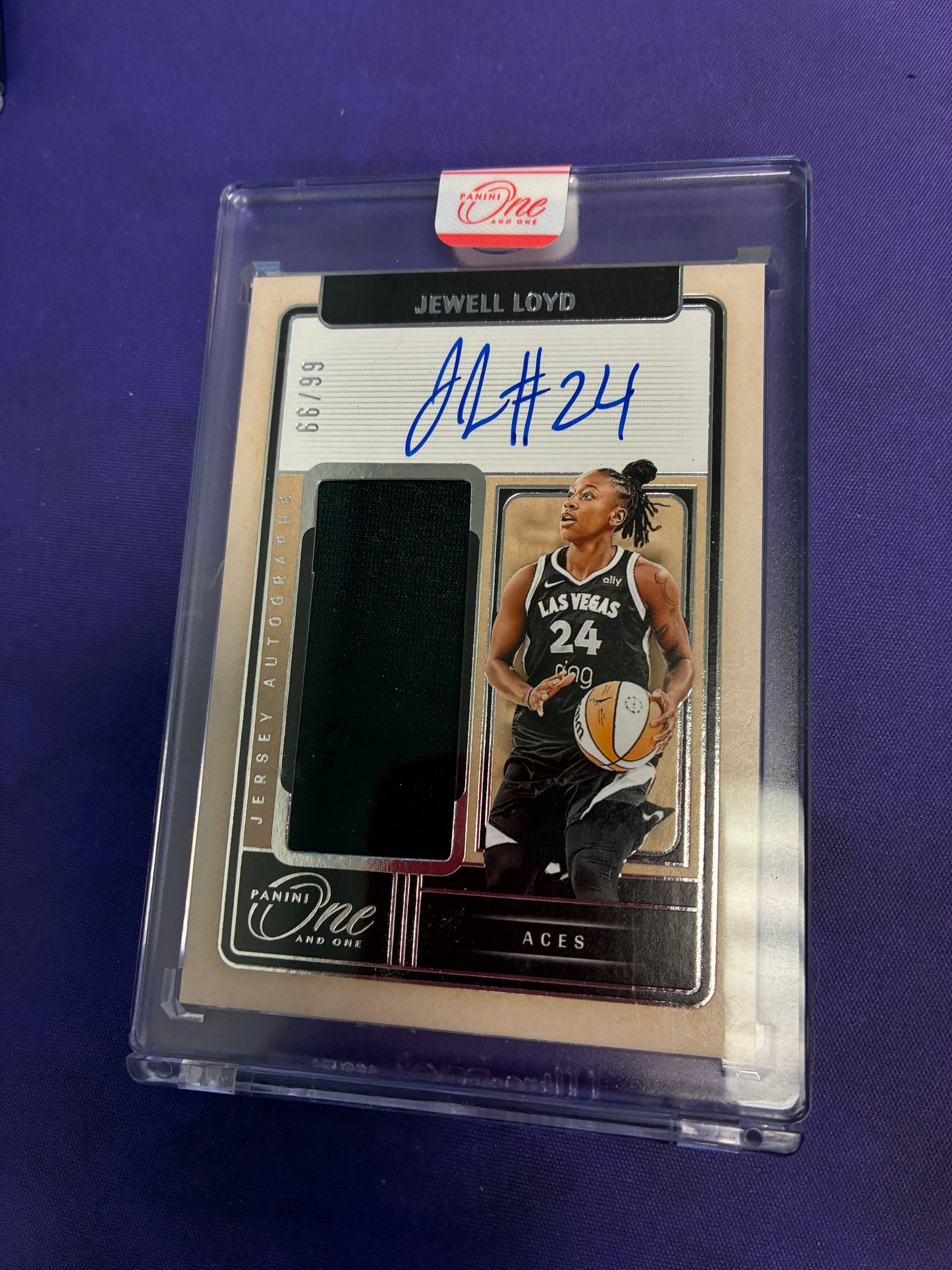 Jewell Loyd #15 - 2025 Panini One And One WNBA Jersey Autograph Basketball NM