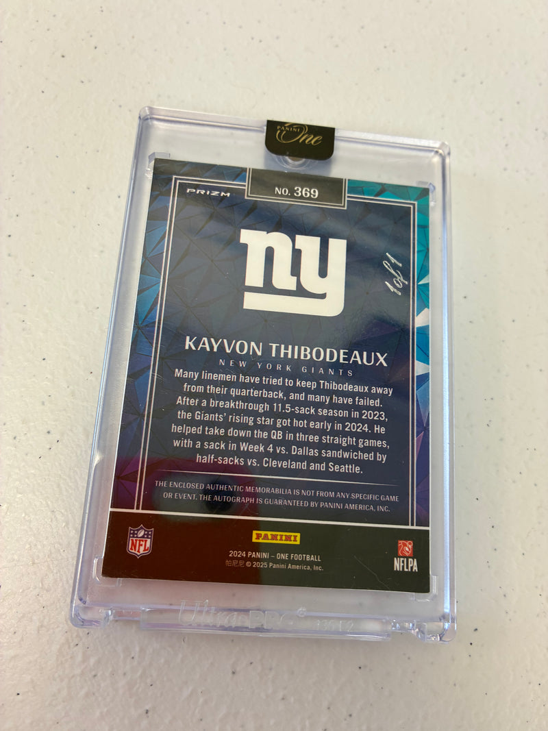 Kayvon Thibodeaux Nike Swoosh 1/1 Patch Auto 2024 Panini One NM