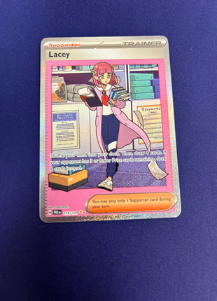 Lacey Holo 175/131 Prismatic Evolutions