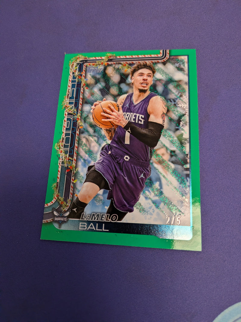 LaMelo Ball /5 Green Glitter 2025-26 Topps Holiday