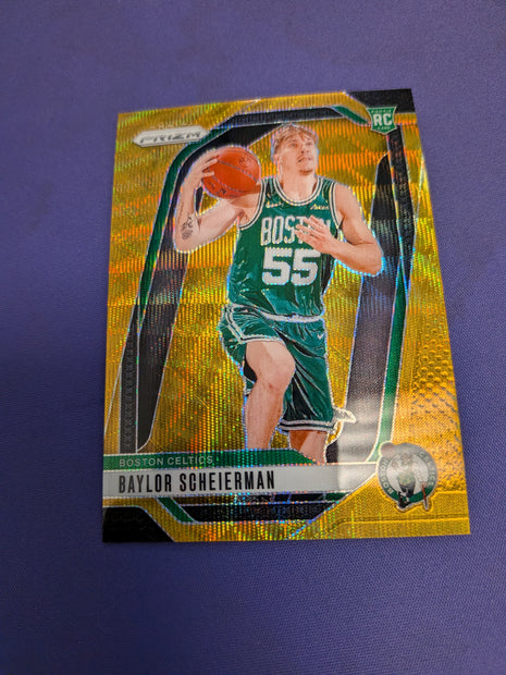 Baylor Scheierman Gold Wave /10 RC 2024-25 Prizm