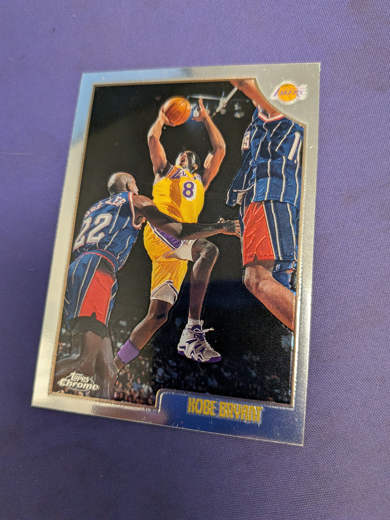 Kobe Bryant 1999-2000 Topps Chrome #68 *EX*