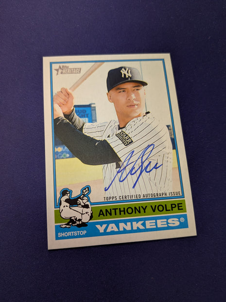 Anthony Volpe On-Card AUTO 2026 Topps Heritage