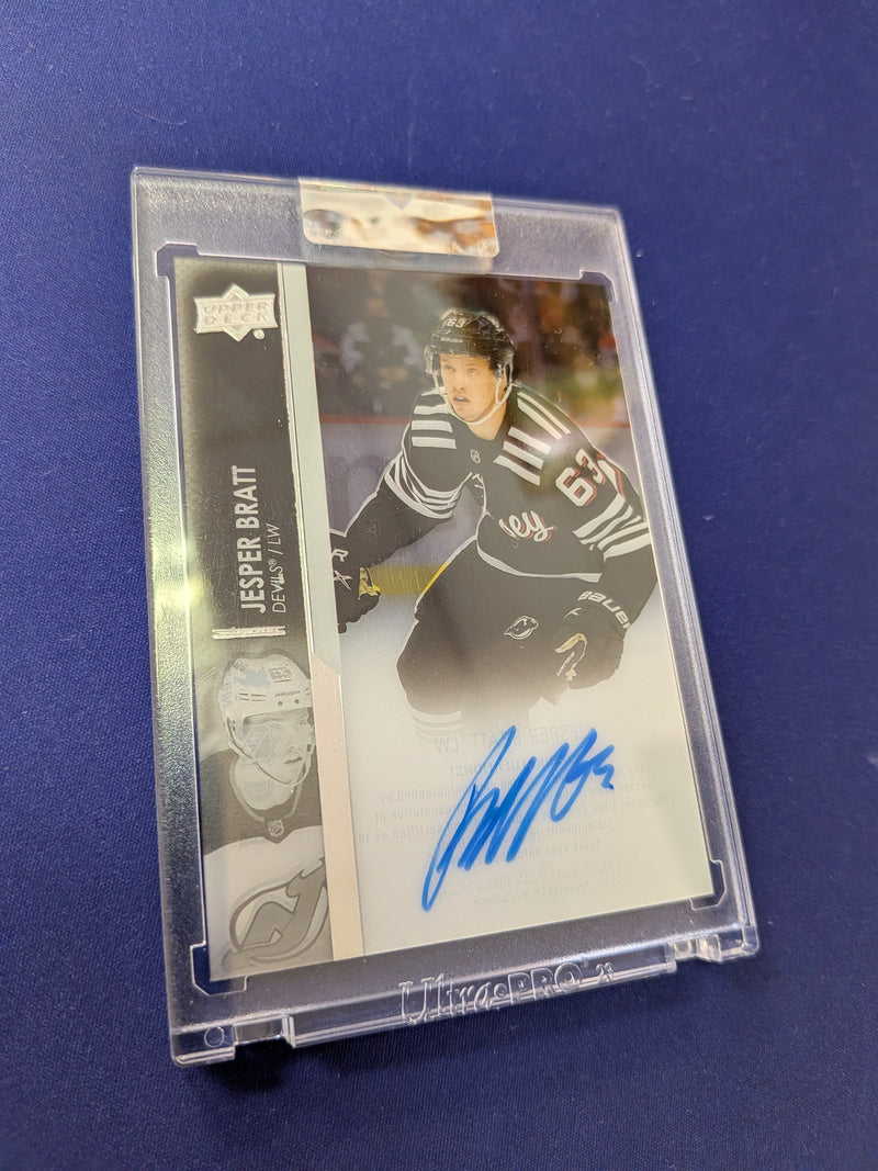 Jesper Bratt On-Card AUTO 2021-22 Clear Cut