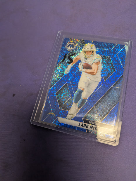 Ladd McConkey [Blue Sparkle] /96 #15 - 2025 Panini Mosaic Football NM