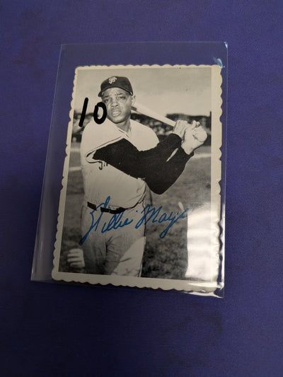 Willie Mays #33 - 1969 Topps Deckle Edge Baseball VG