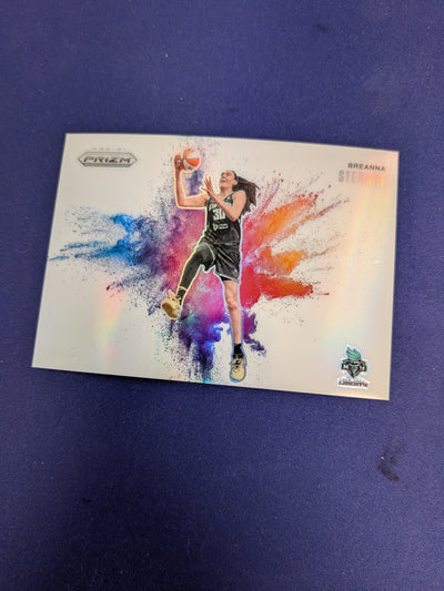 Breanna Stewart #2 - 2025 Panini Prizm WNBA Color Blast Basketball NM