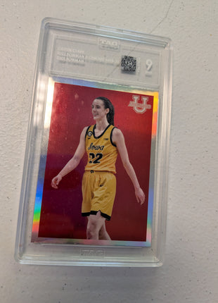Caitlin Clark #09B-30 - 2022 Bowman Chrome University 2009 Basketball TAG 9