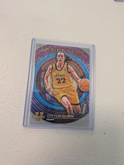 Caitlin Clark #68 - 2022 Bowman University Inception Basketball NM