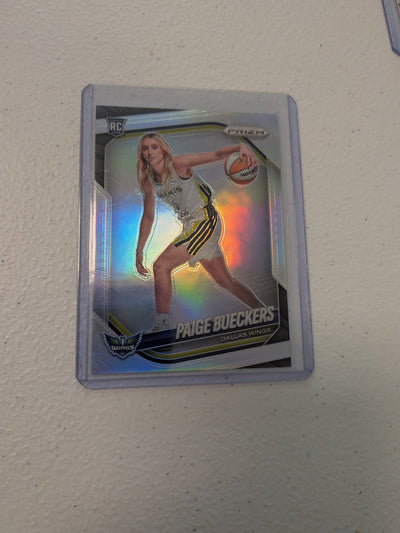Paige Bueckers [Silver] #147 - 2025 Panini Prizm WNBA Basketball NM