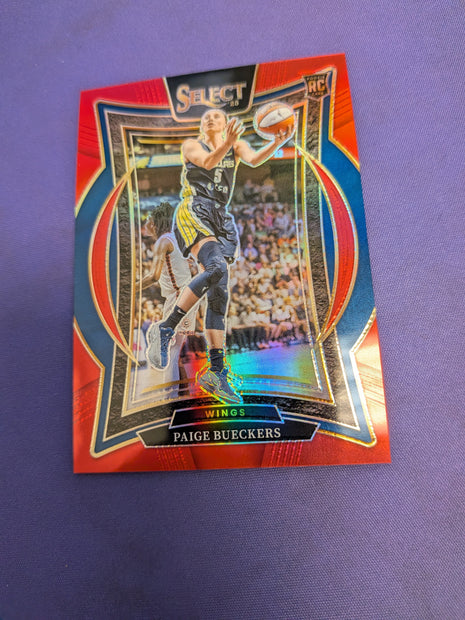 Paige Bueckers [Red Prizm] #25 - 2025 Panini Select WNBA Basketball NM