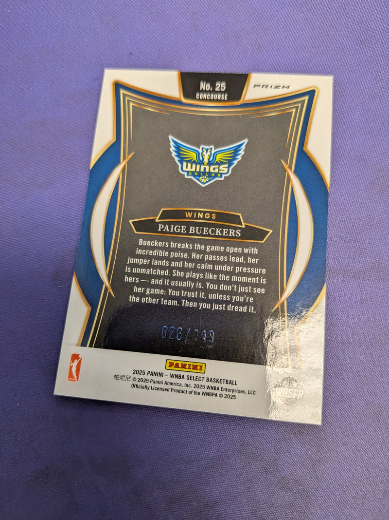 Paige Bueckers [Red Prizm] #25 - 2025 Panini Select WNBA Basketball NM