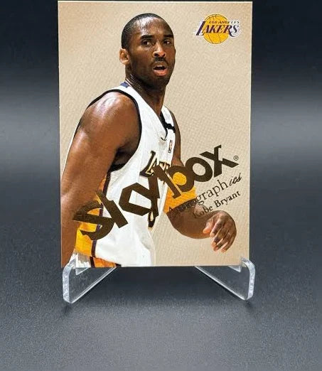 Kobe Bryant #2 - 2003 Skybox Autographics Basketball NM
